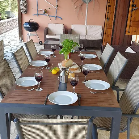 Selene, Mountain Views, No Stairs, 2 Km From * Chania (Crete)