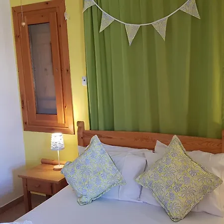 Villa Selene, Mountain Views, No Stairs, 2 Km From