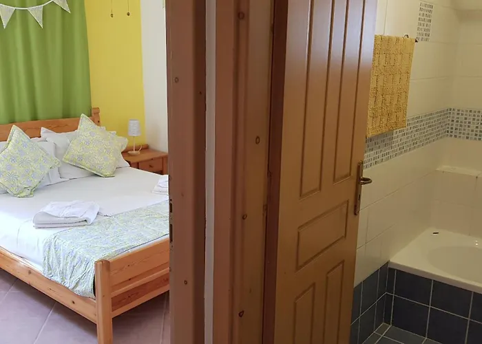 Selene, Mountain Views, No Stairs, 2 Km From * ハニア