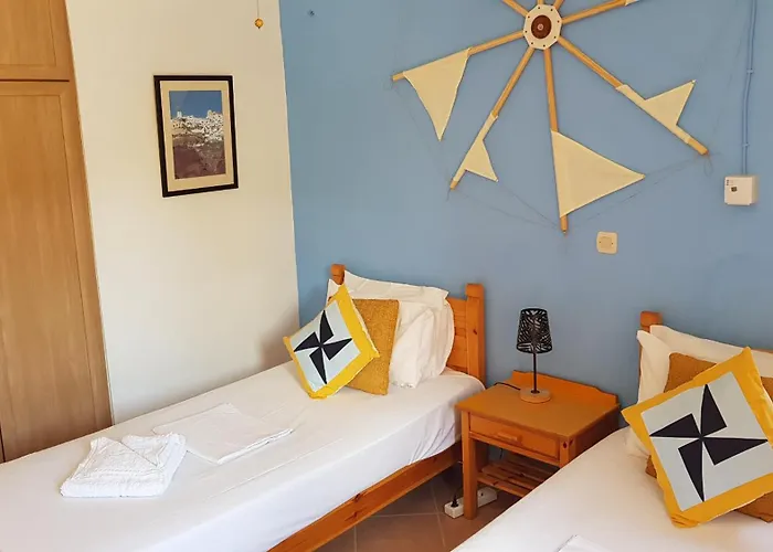 Selene, Mountain Views, No Stairs, 2 Km From Villa